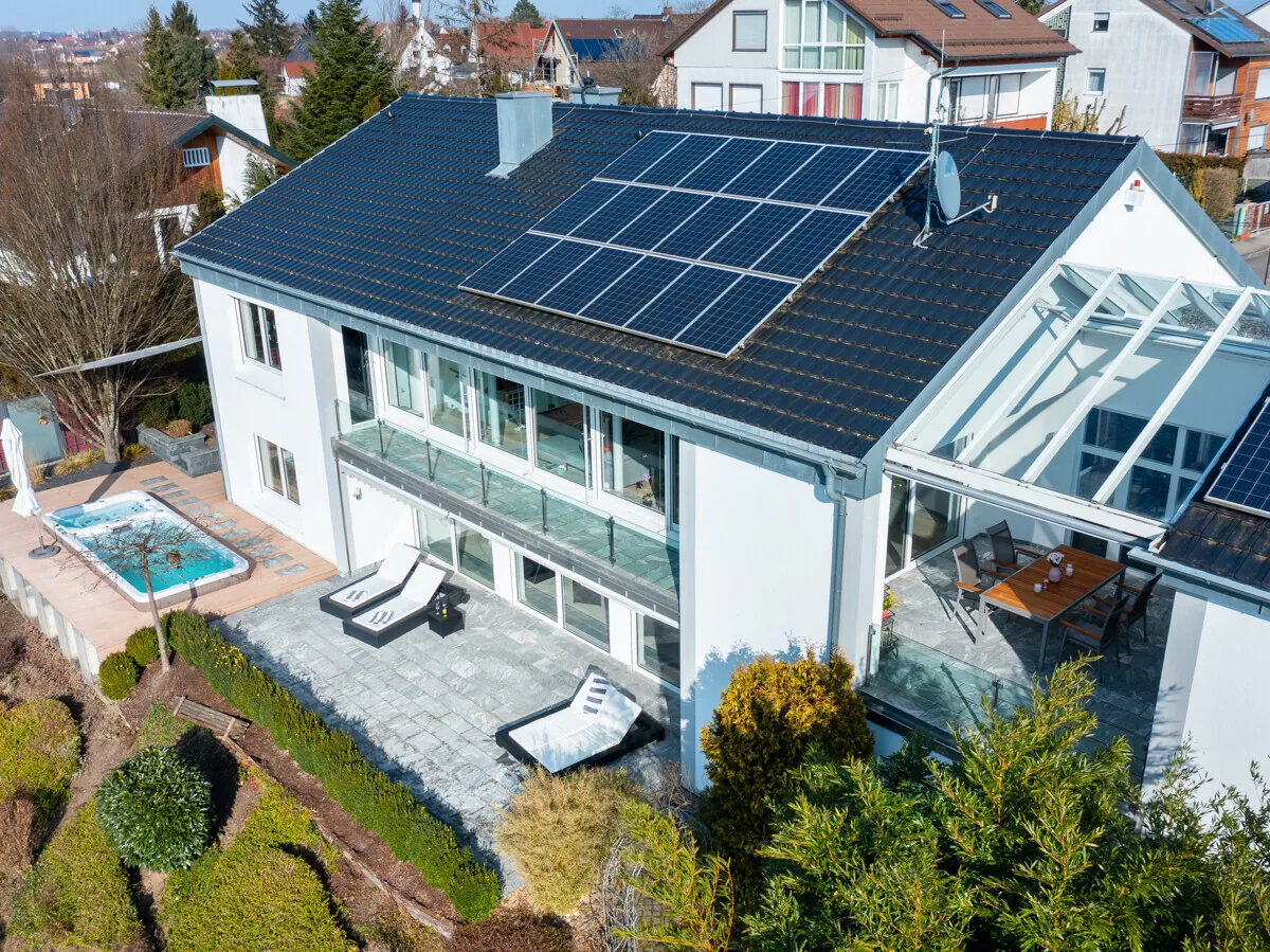 Villa mit parkähnlichem Grundstück