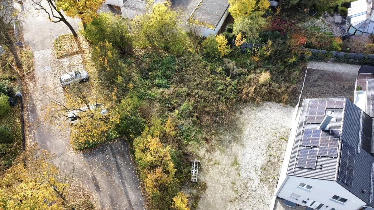 Grundstück für Bebauung mit einem Reihenhaus