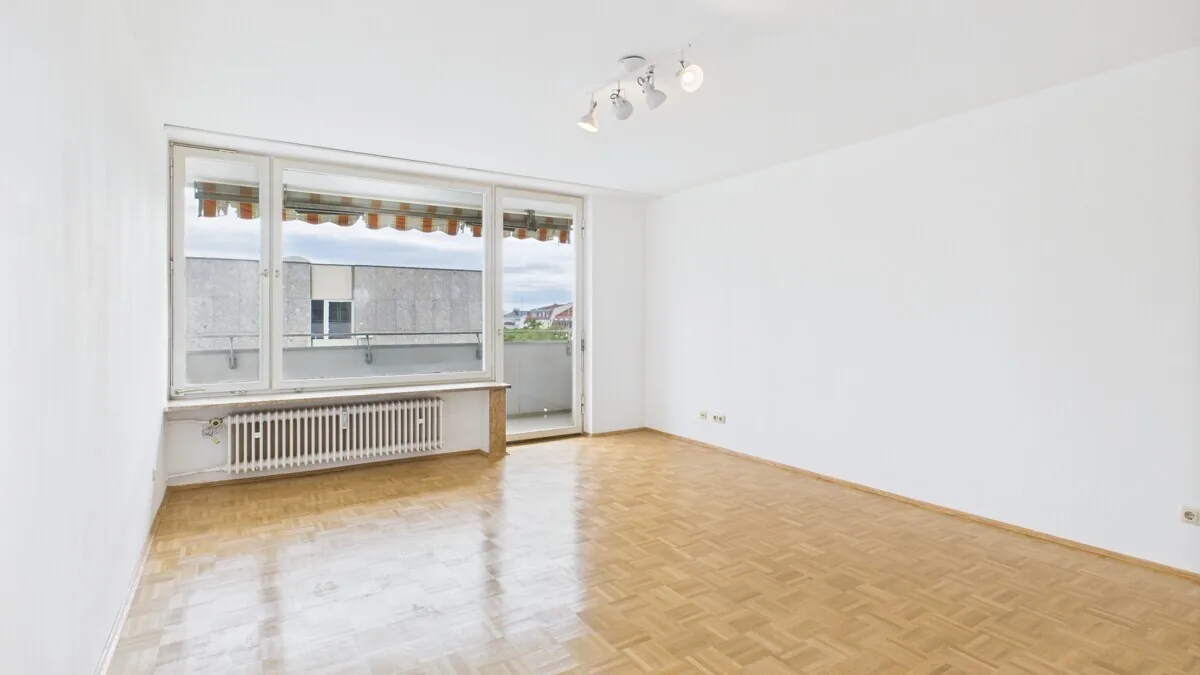 Über den Dächern von Neuhausen – 3 Zimmer, Balkon, Aufzug