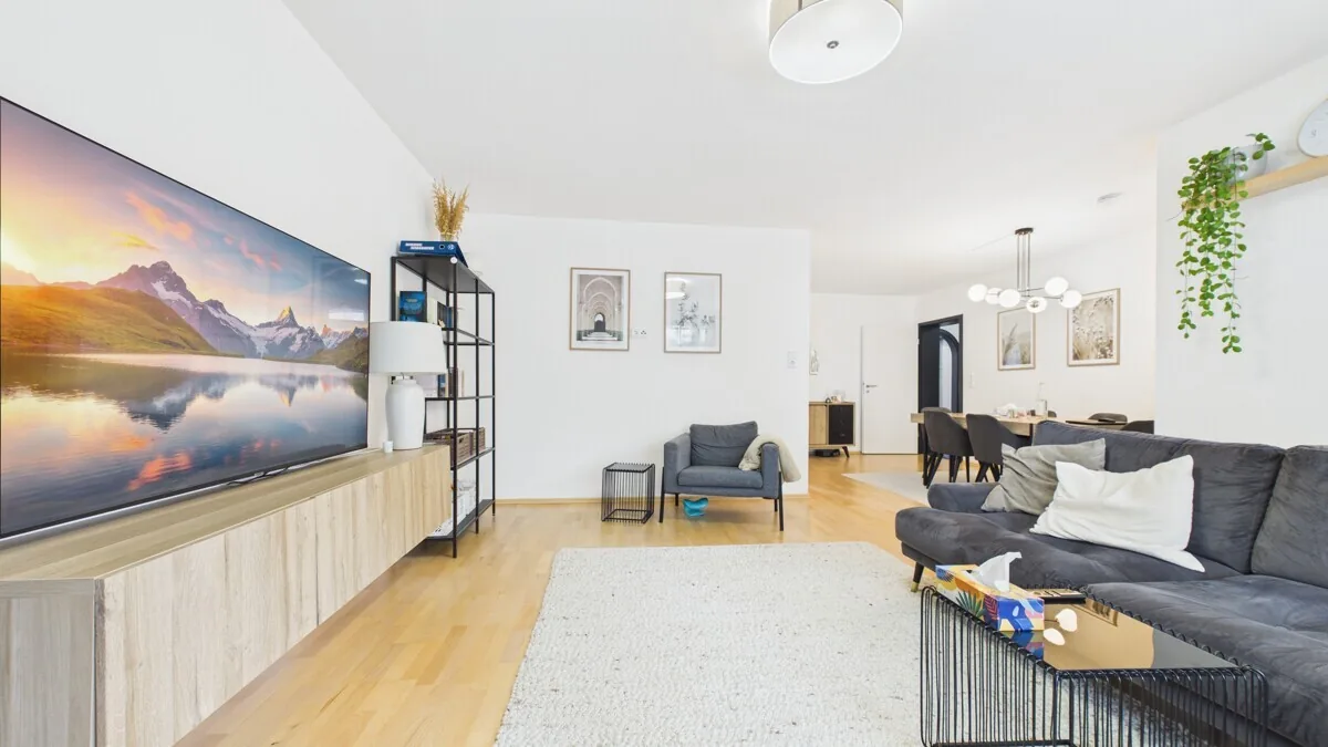 Großzügige 3-Zimmer-Wohnung mit zwei Balkonen in gefragter Lage von Haunstetten