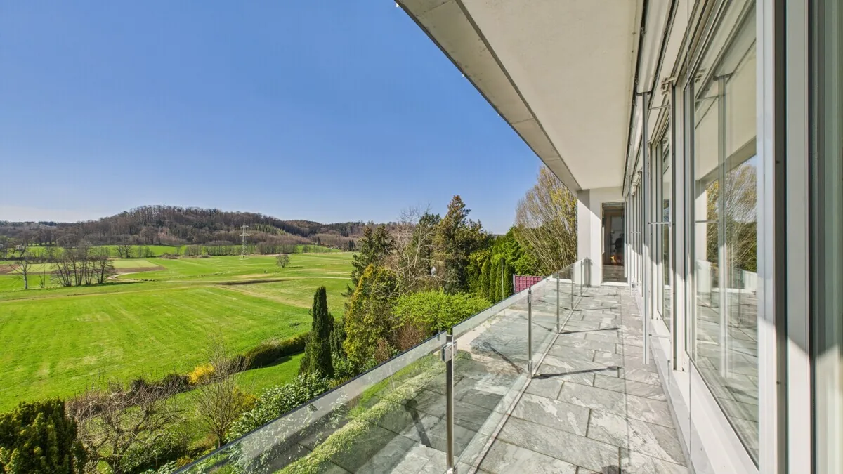 Villa mit parkähnlichem Grundstück